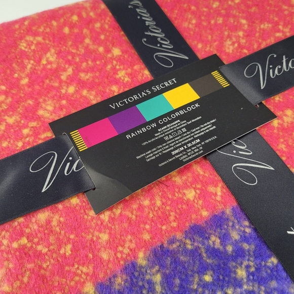 NWT Victoria's Secret Winter Angel Collection Rainbow ColorBlick Scarf Soft - Picture 5 of 8